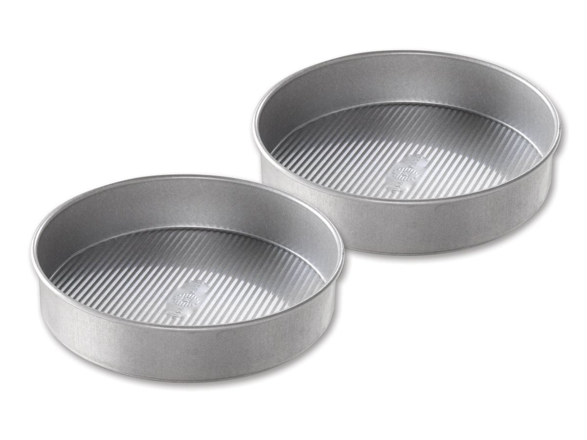USA Pan front view of 9 inch pan showing rim and coated surface for easy release