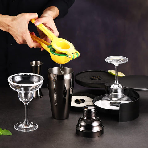 USEEKRIL three-tier salt rimmer holding salts for varied rims