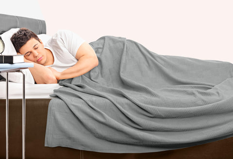 Utopia Bedding edge and hem finish displaying clean tailoring and longevity