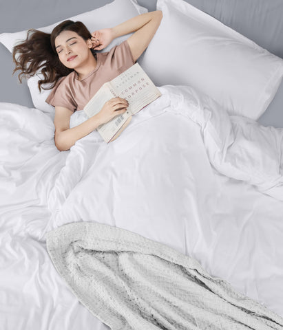 Utopia Bedding interior ties and corner showing comforter stabilization benefit