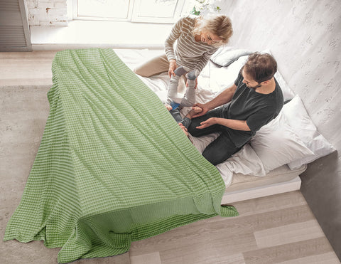 Utopia Bedding blanket next to ruler showing 90x108 inch king size scale