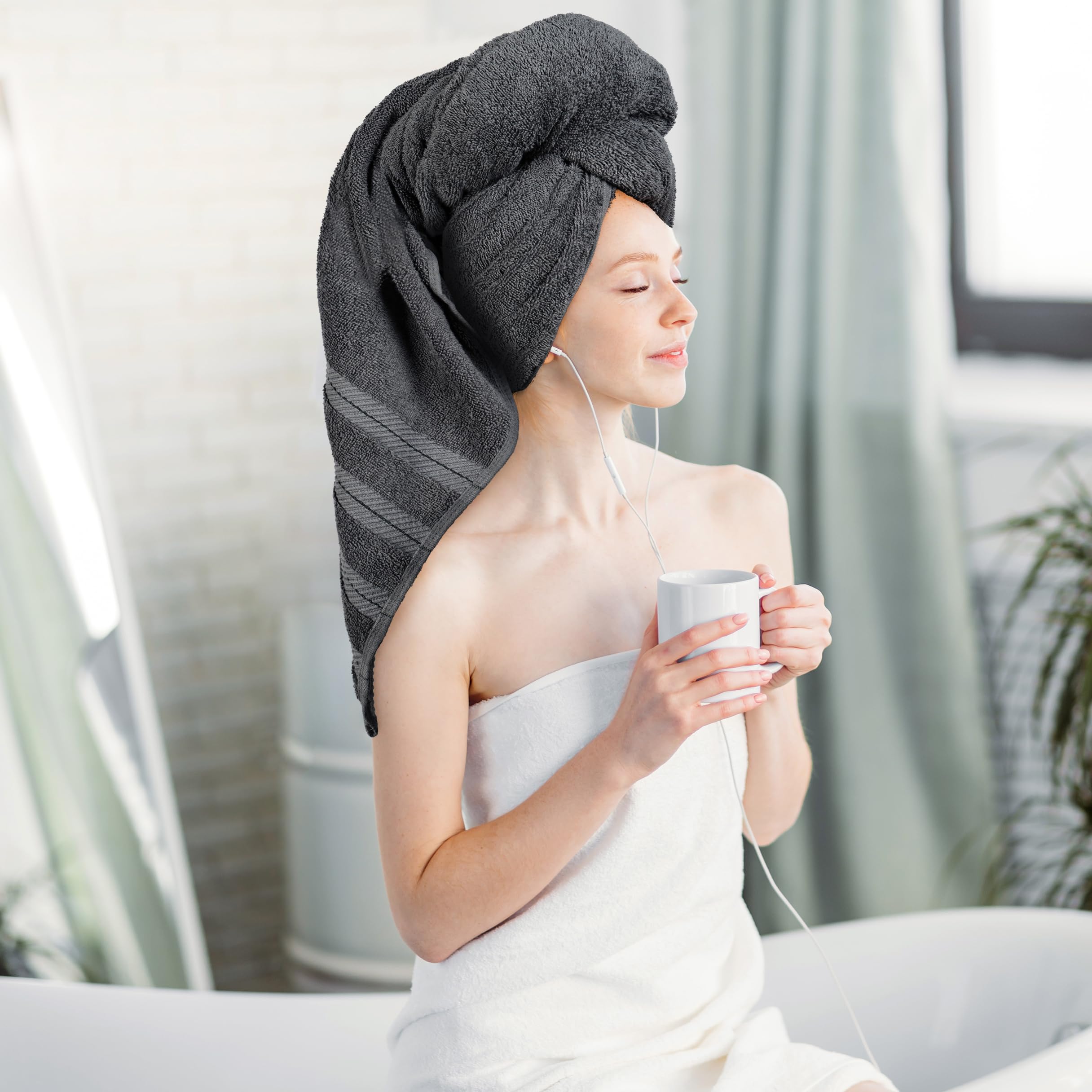 Utopia Towels close-up loop pile showing softness and improved absorbency