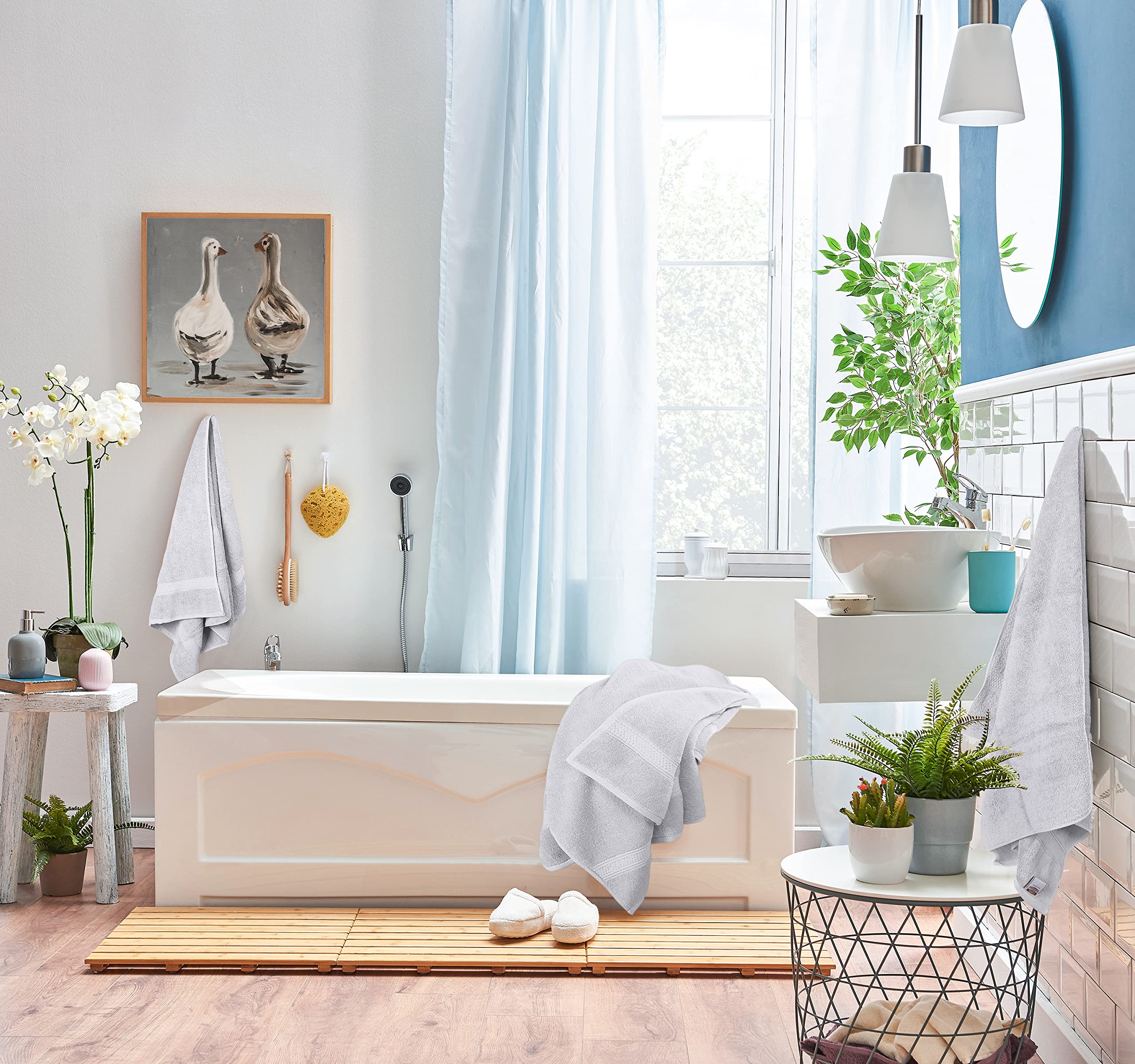 Utopia Towels hand towel in use absorbing water at sink