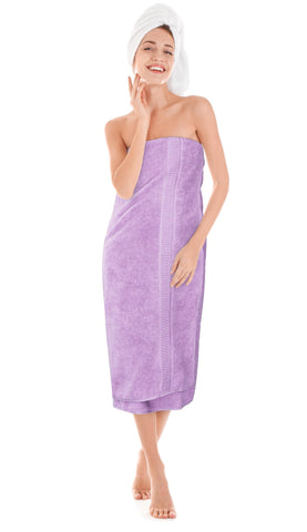 Utopia Towels inside washing machine, indicating easy-care machine wash benefit