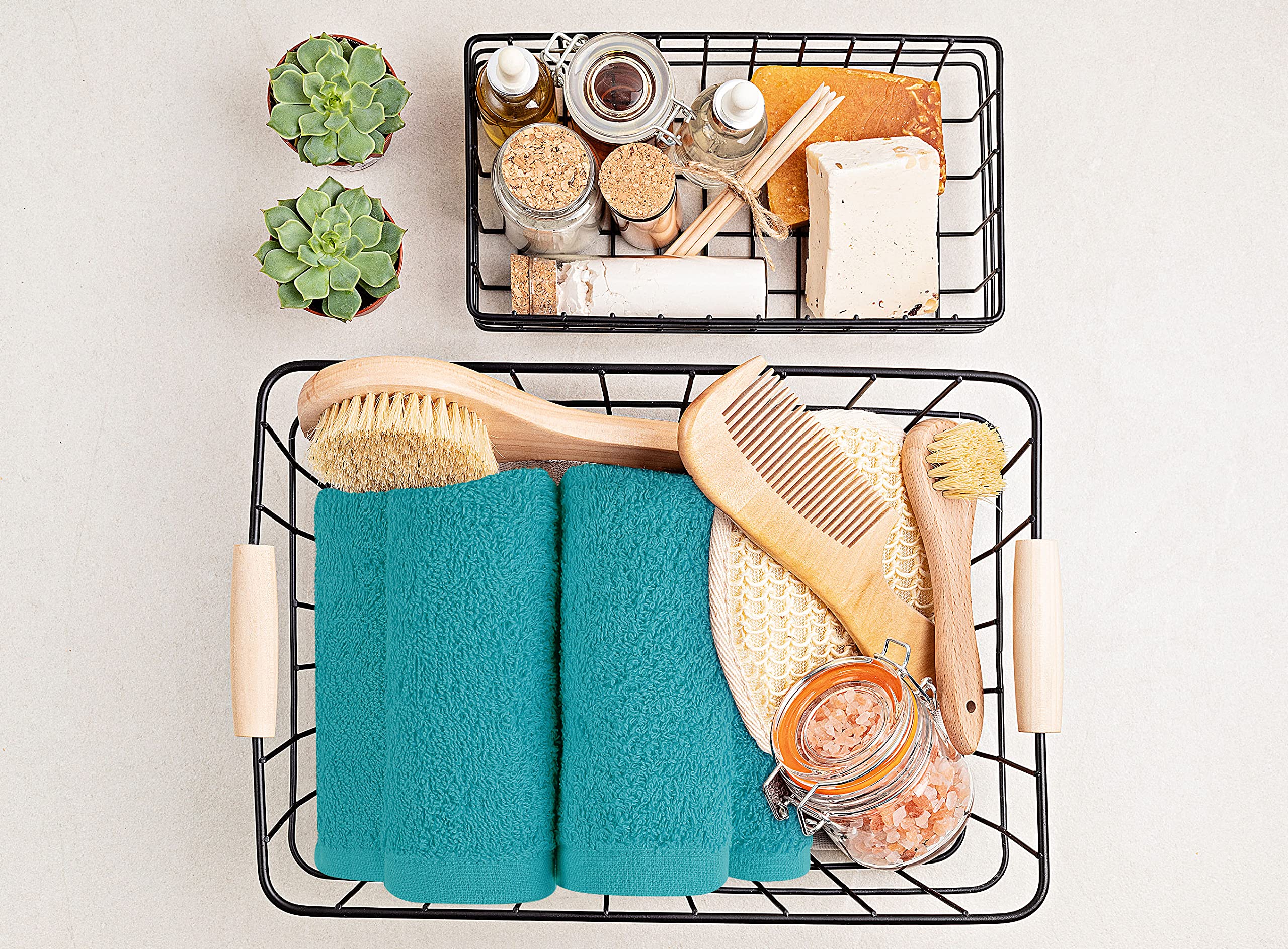 Utopia Towels by pool demonstrating quick-dry convenience and travel-ready use