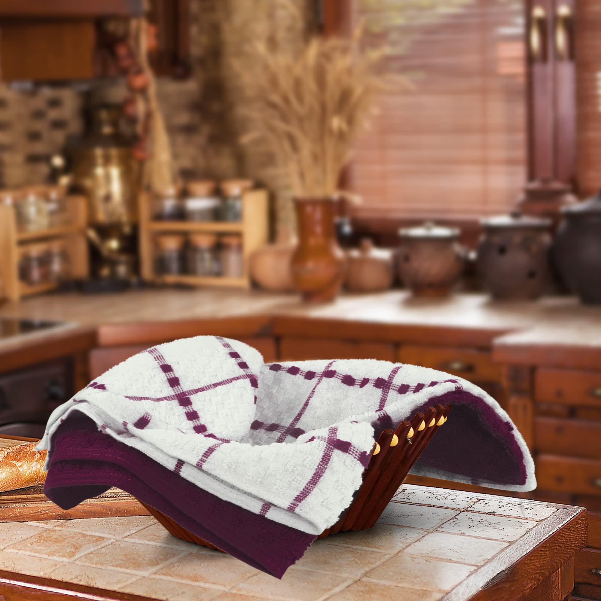Utopia Towels beside plate for clear 15x25 inch scale