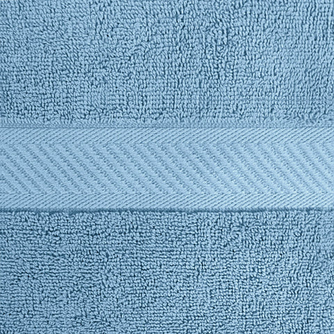 Utopia Towels absorbing water in use showing quick-dry performance