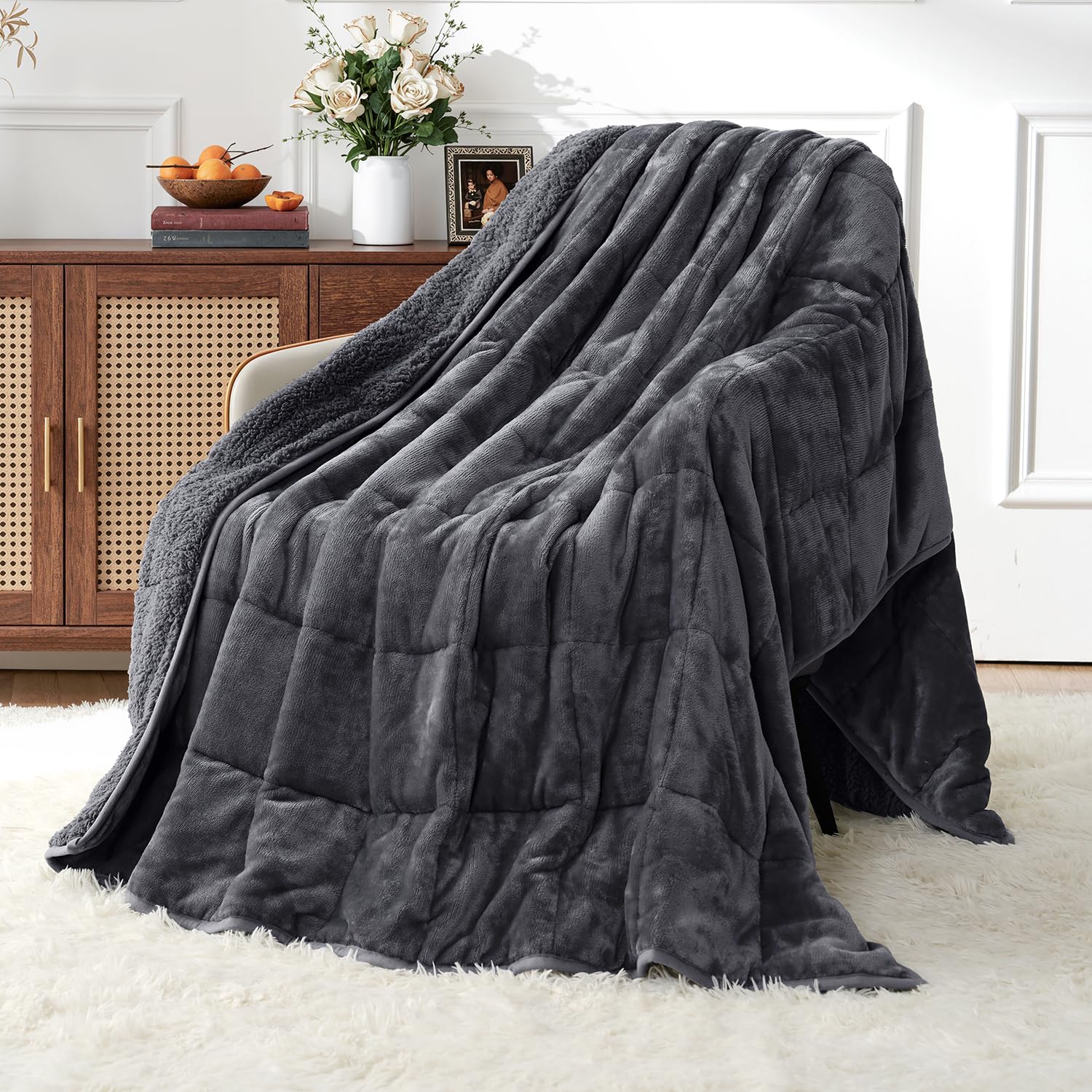 Uttermara front view showing queen blanket and neat styling benefit comfort