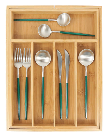 VaeFae organizer expanded to illustrate adjustable width and fit