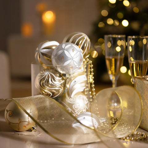 Valery Madelyn sturdy cap and pre-tied string detail ensuring easy hanging