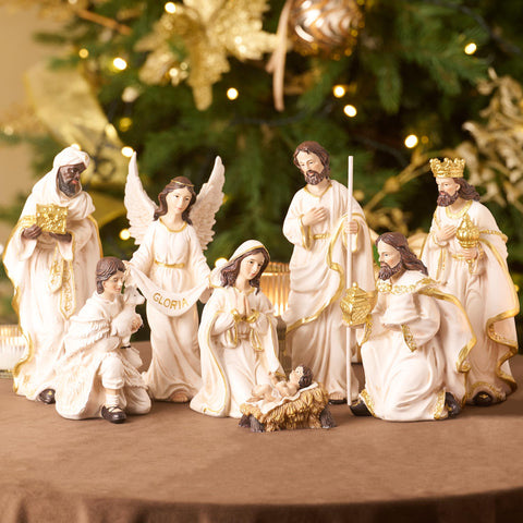 Valery Madelyn three wise men grouped to show procession arrangement and visual balance