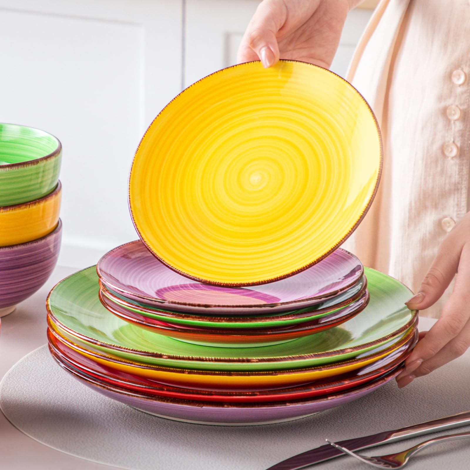vancasso spiral glaze detail close-up showcasing handcrafted color variation and texture