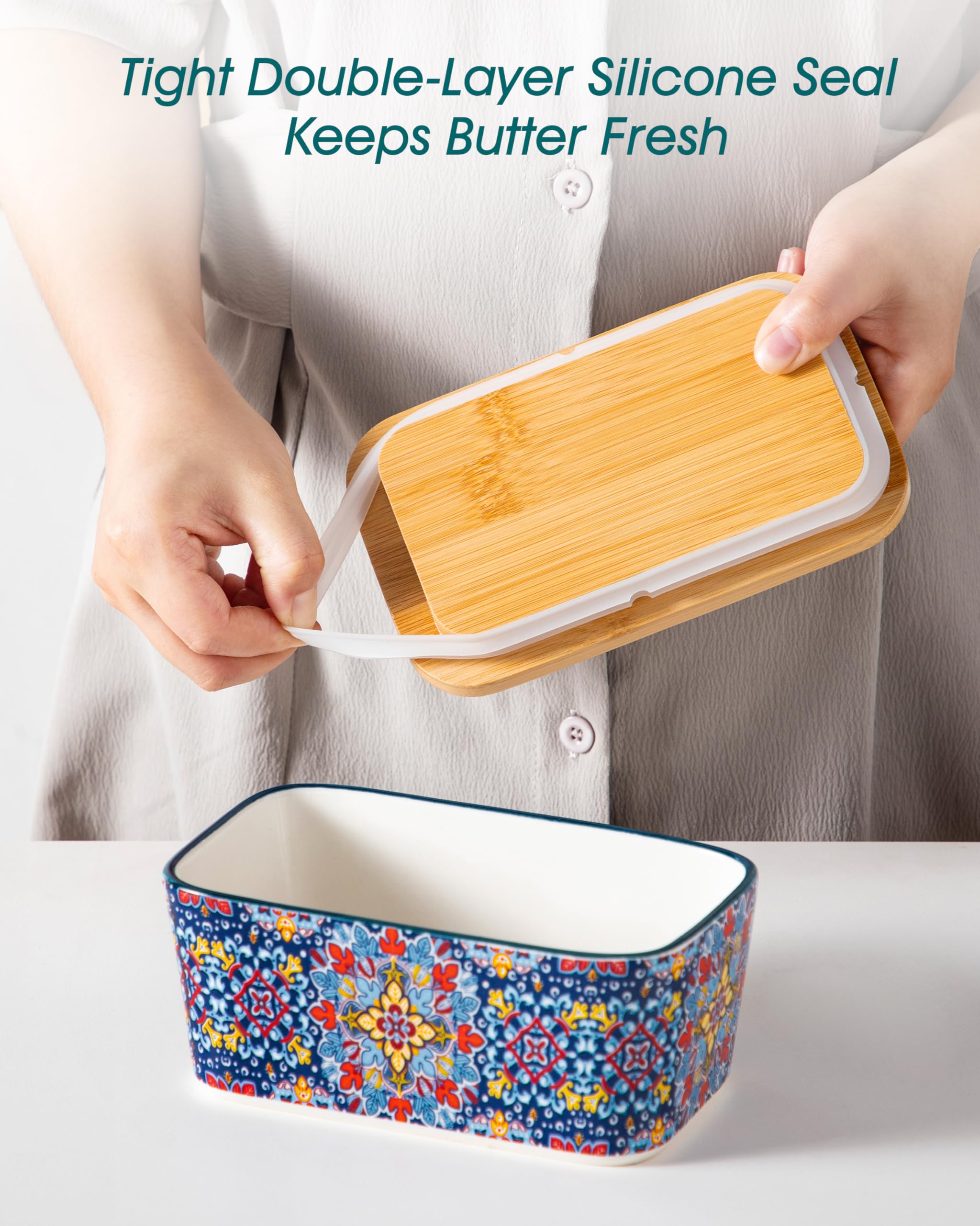 vancasso lid used as cutting board demonstrating multifunctional use and clean slicing
