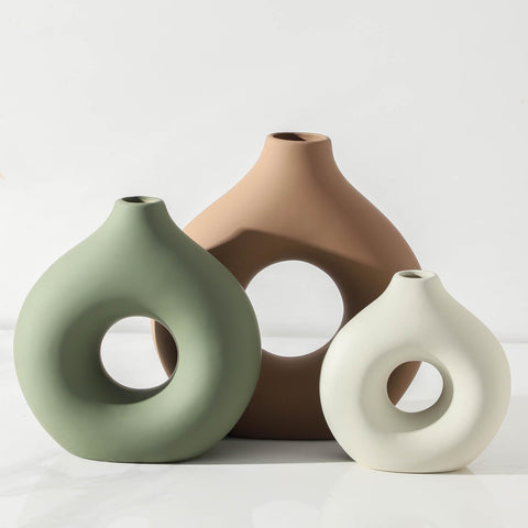 Vanselia set front packaging shows complete trio and modern look, enhancing room style