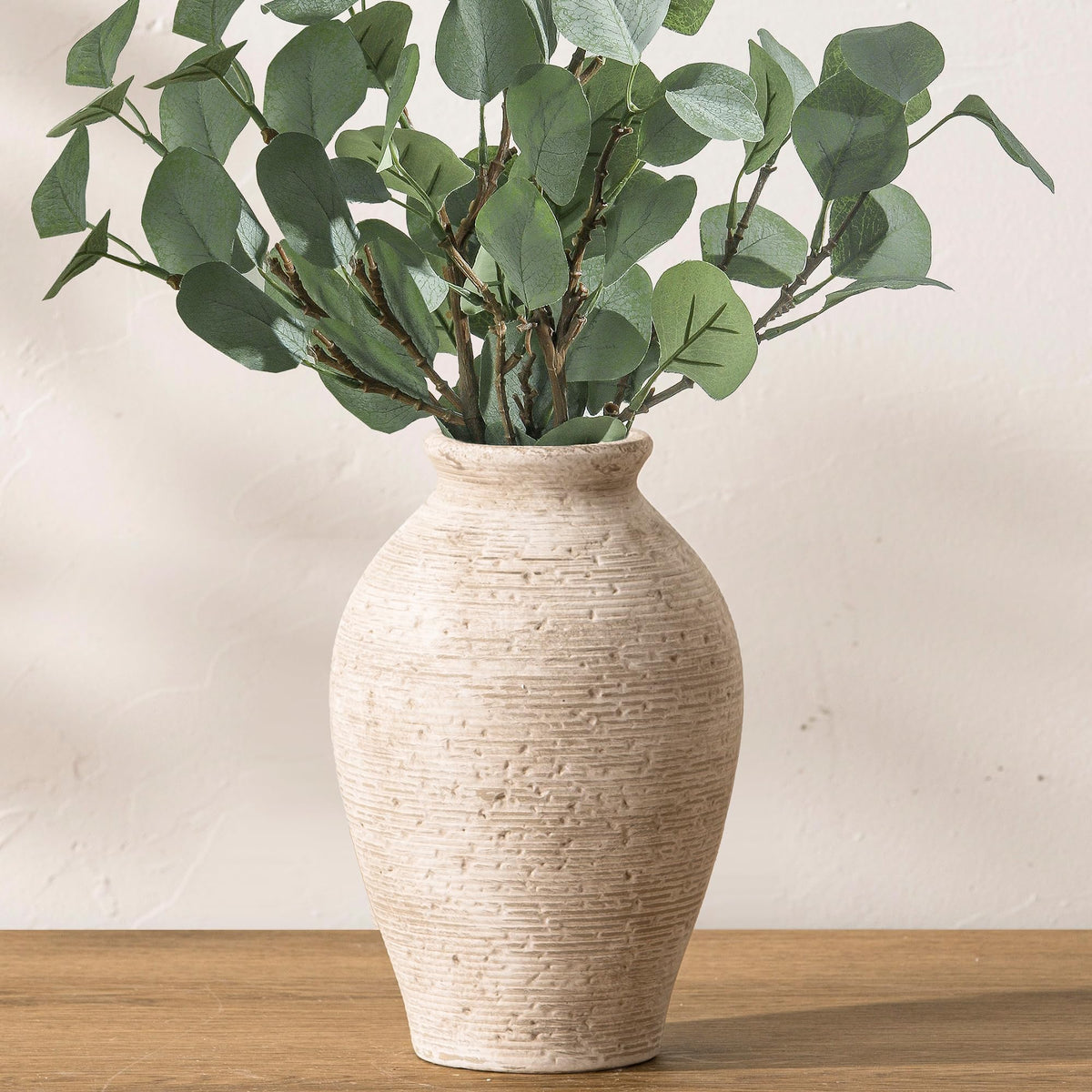 Vanselia front view showing full vase shape and farmhouse appeal