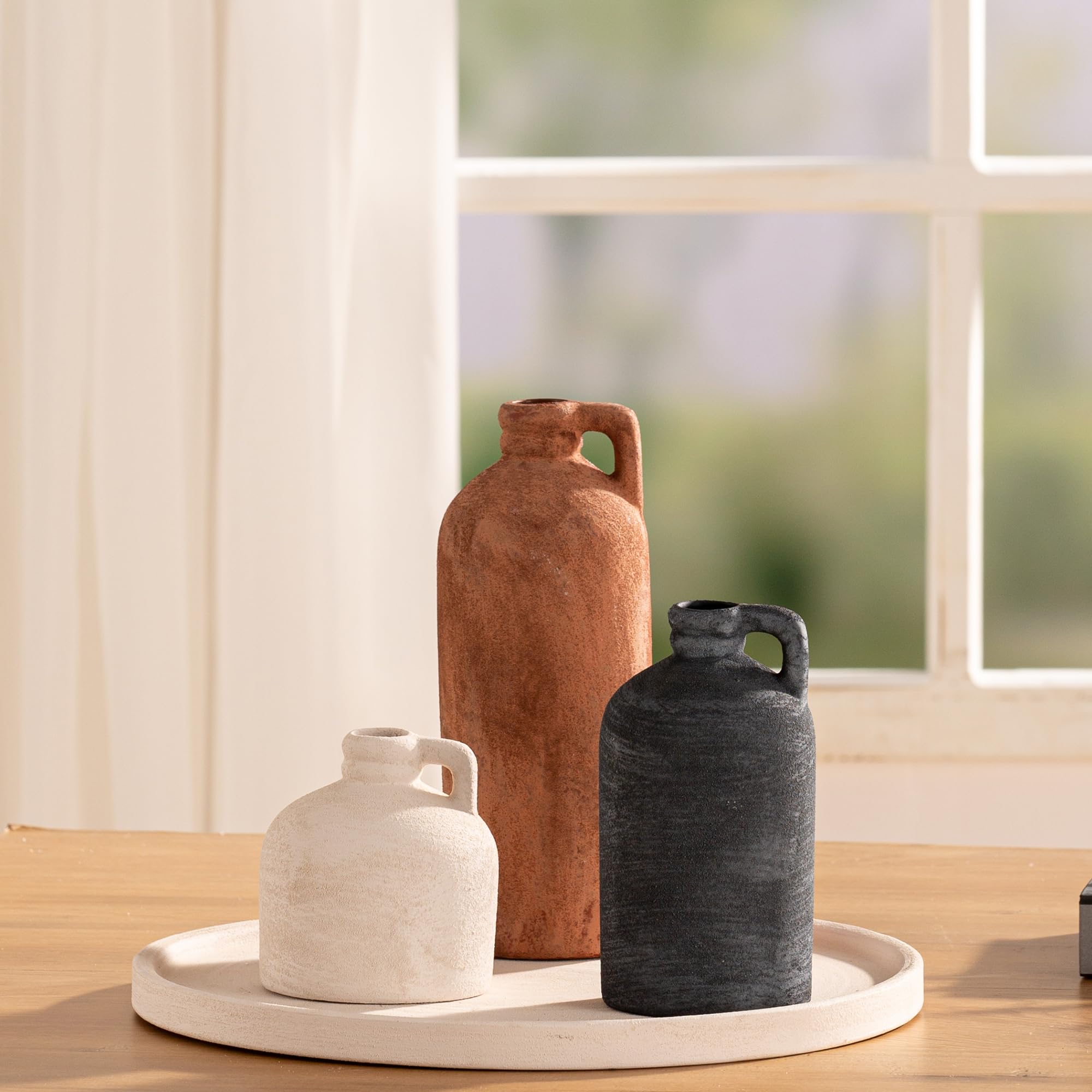Vanselia waterproof interior detail showing water-safe functionality