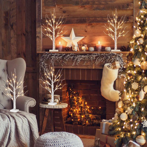 Vanthylit tree with small hanging ornaments illustrating decorative versatility