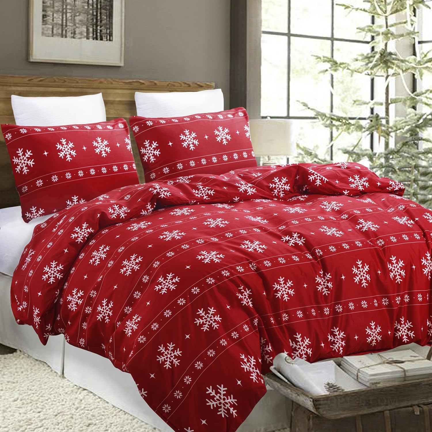 Vaulia red snowflake duvet cover front view showing festive design and cozy appeal