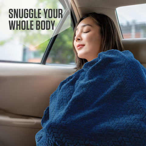 VENTURE 4TH used in backseat by traveler showing comfort on road trips