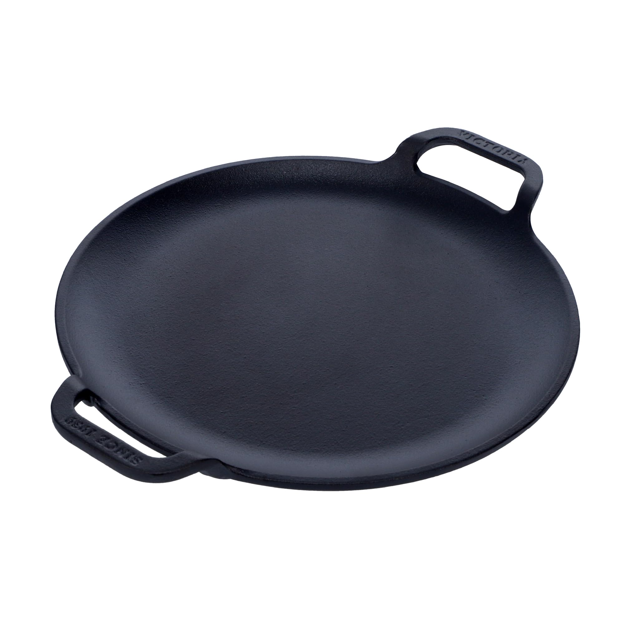 Victoria comal front view showing pan shape and cooking surface benefit even heating