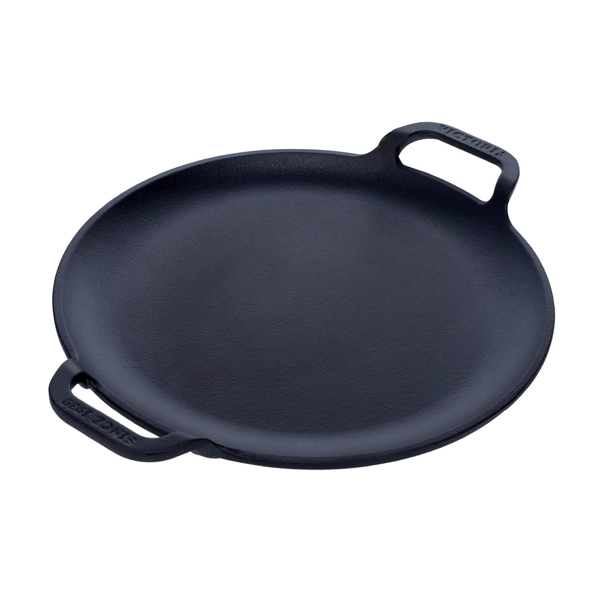 Victoria comal front view showing pan shape and cooking surface benefit even heating