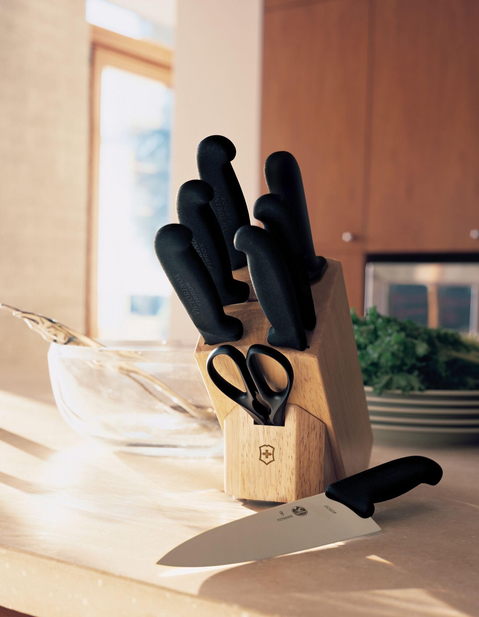Victorinox ergonomic Fibrox handle profile offering secure, comfortable grip and reduced fatigue