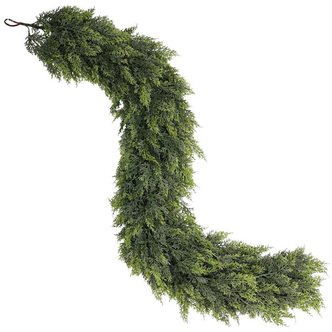 vierena outdoor doorway garland highlighting weather-resistant benefit
