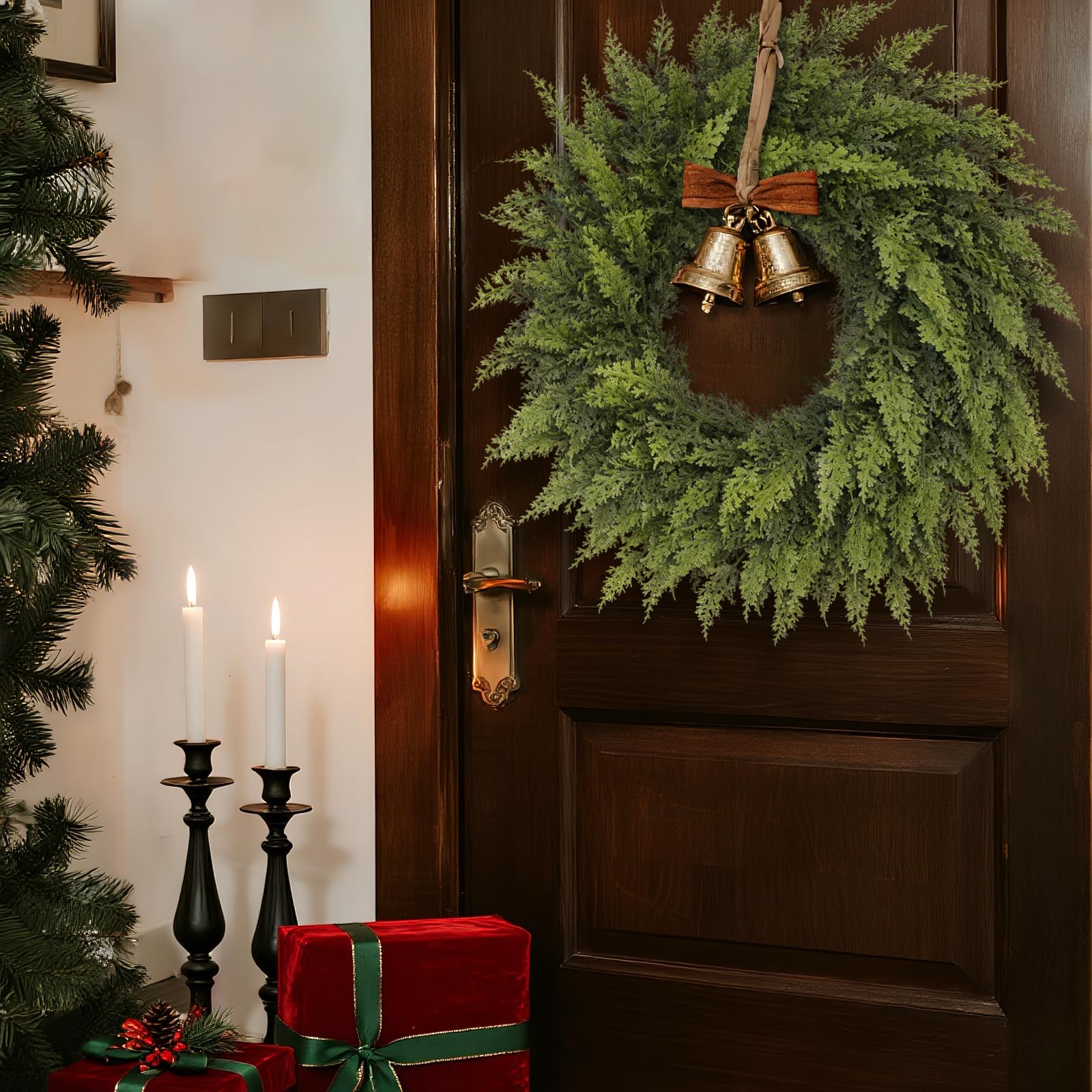 VIERENA angled shot showing wreath depth and layered foliage for natural fullness