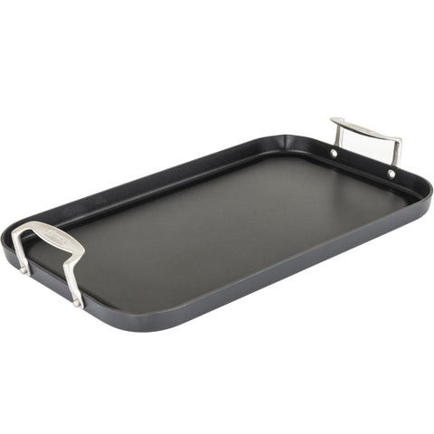 Viking front view griddle showing full two-burner surface and benefit of large capacity