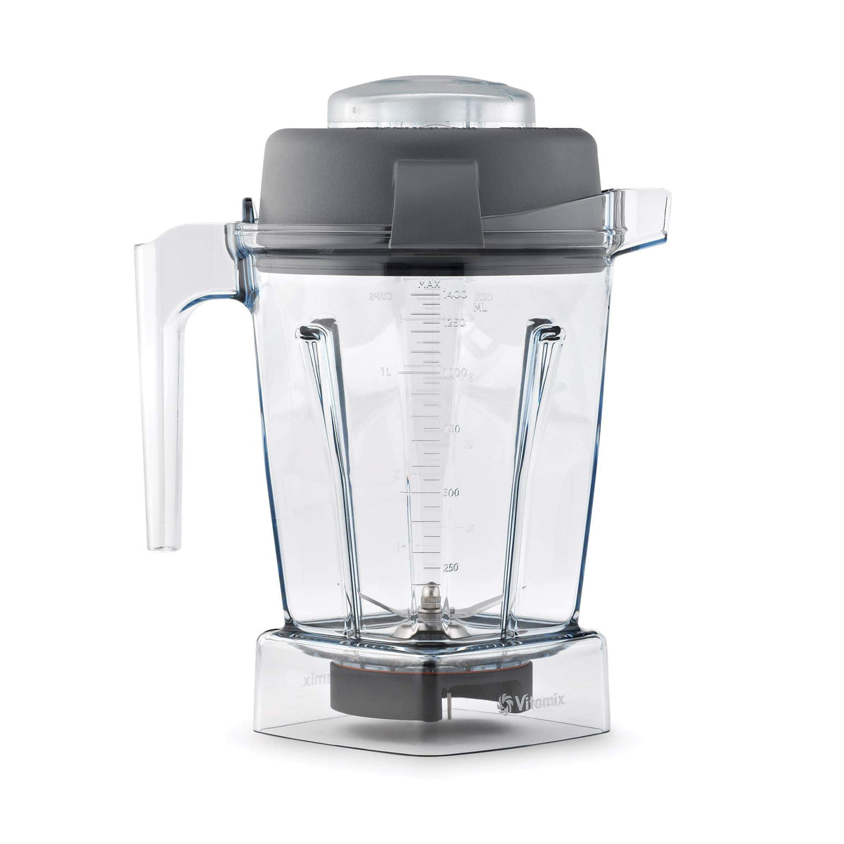 Vitamix container front view showing clear Tritan and capacity benefit