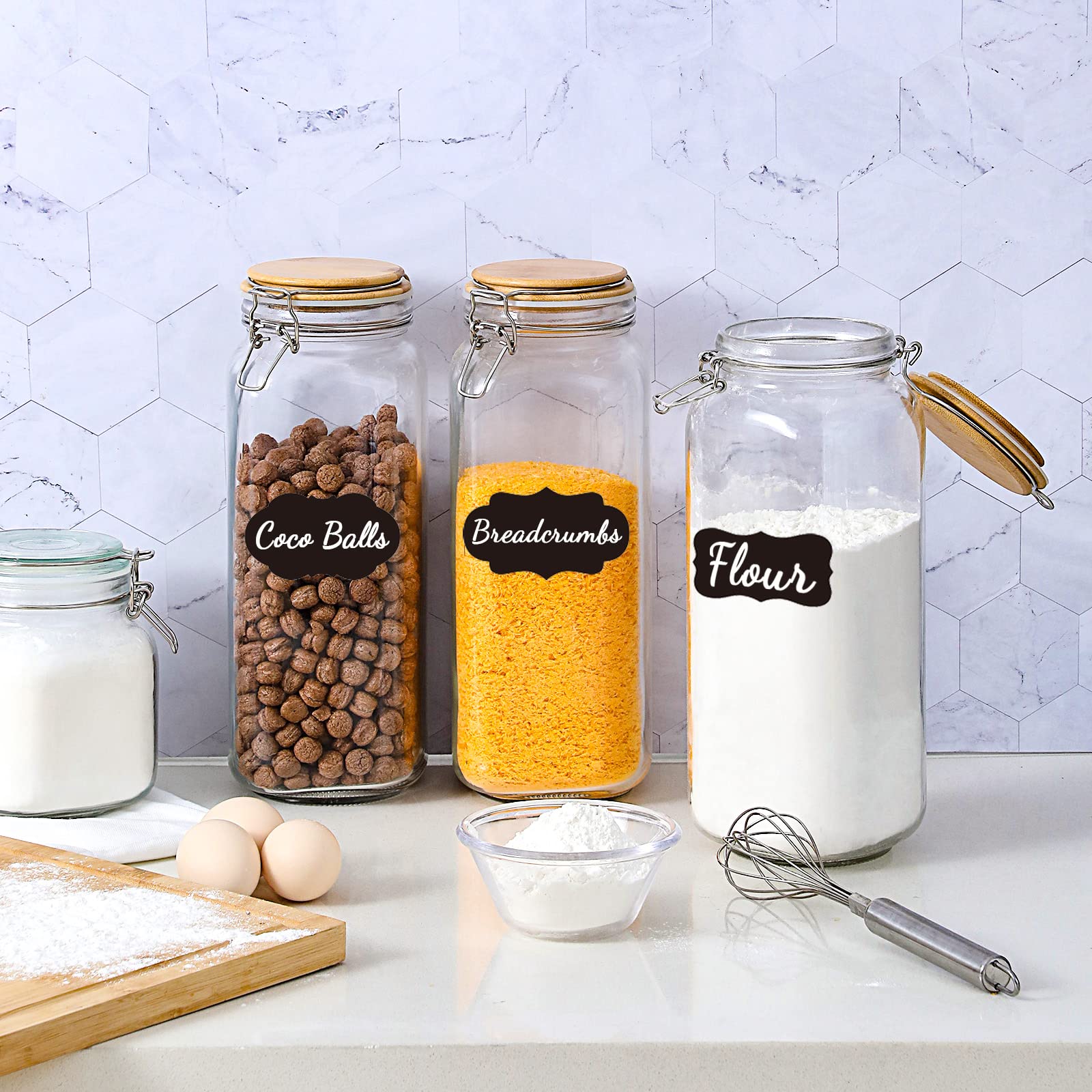 VITEVER jar with spaghetti for scale showing tall 92oz capacity