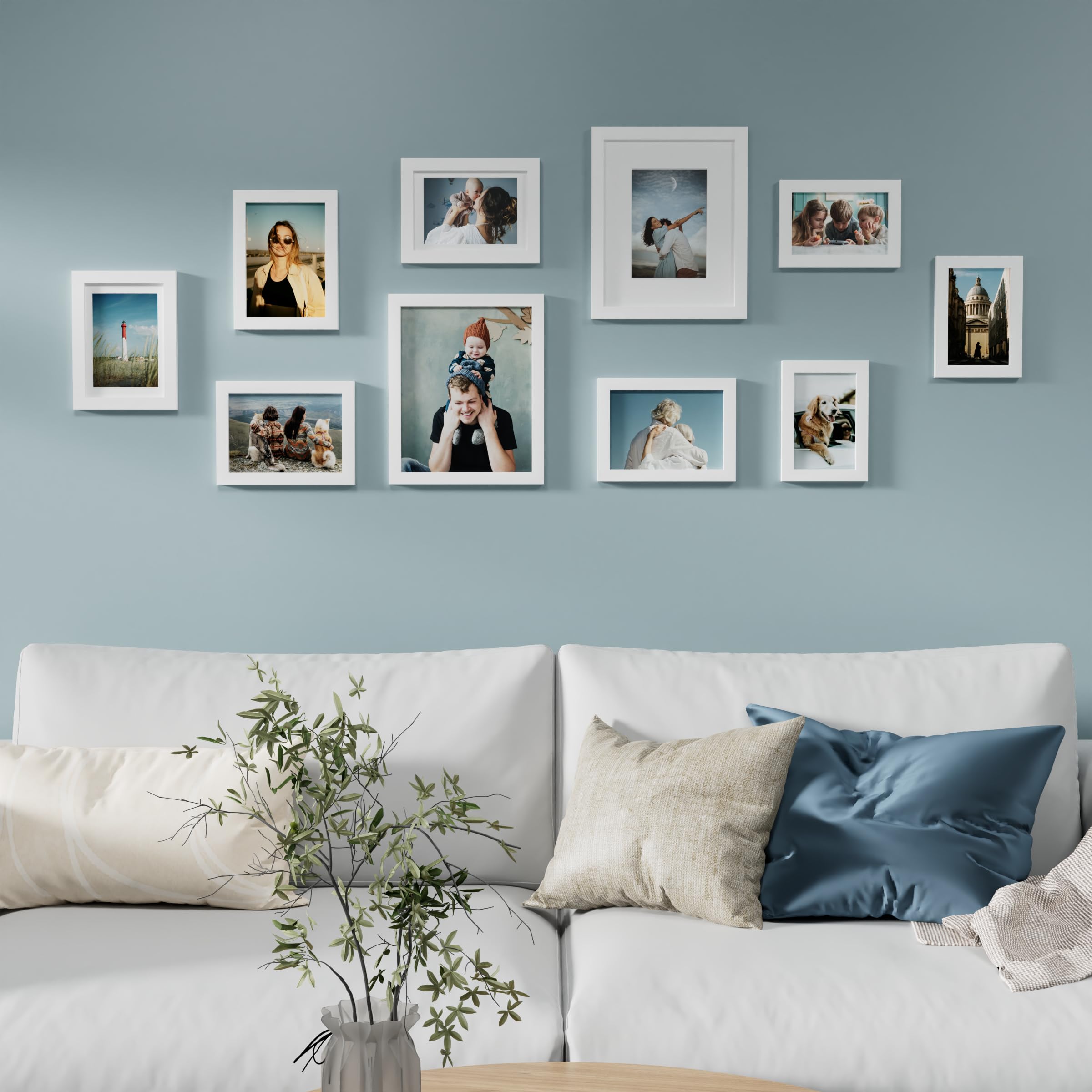 Vittanly plexiglass front protecting pictures while staying lightweight