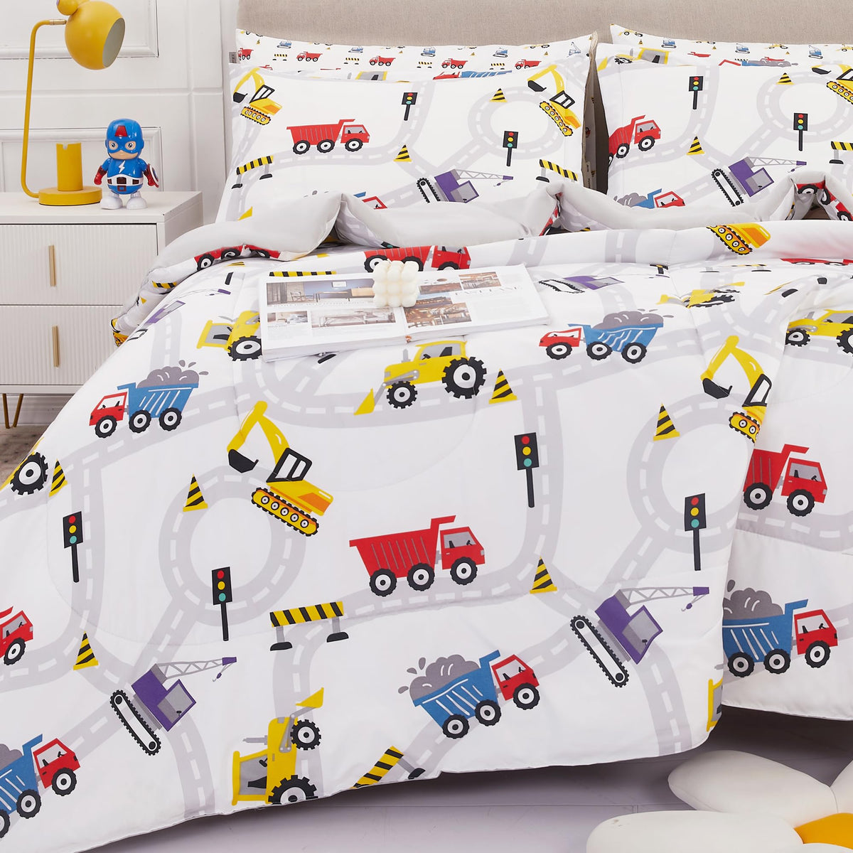 Viviland front packaging shows complete 5-piece twin bedding set and easy storage
