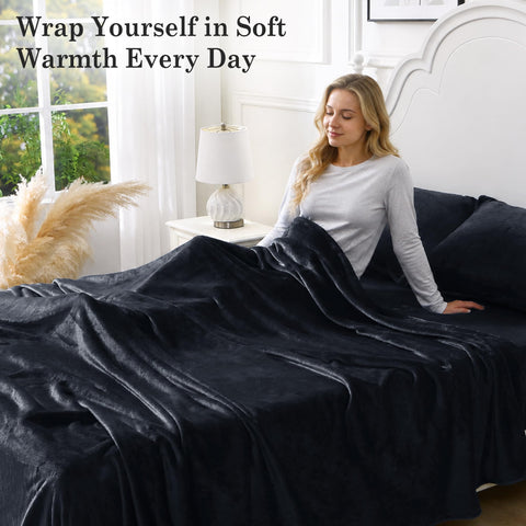 Viviland sheets on mattress edge showing depth comparison for mattress fit