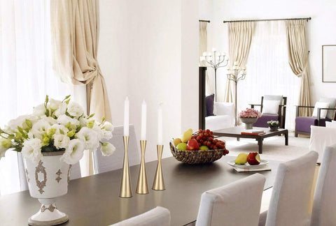 Vixdonos on wedding table setting with florals showing atmospheric use benefit: event-ready decor