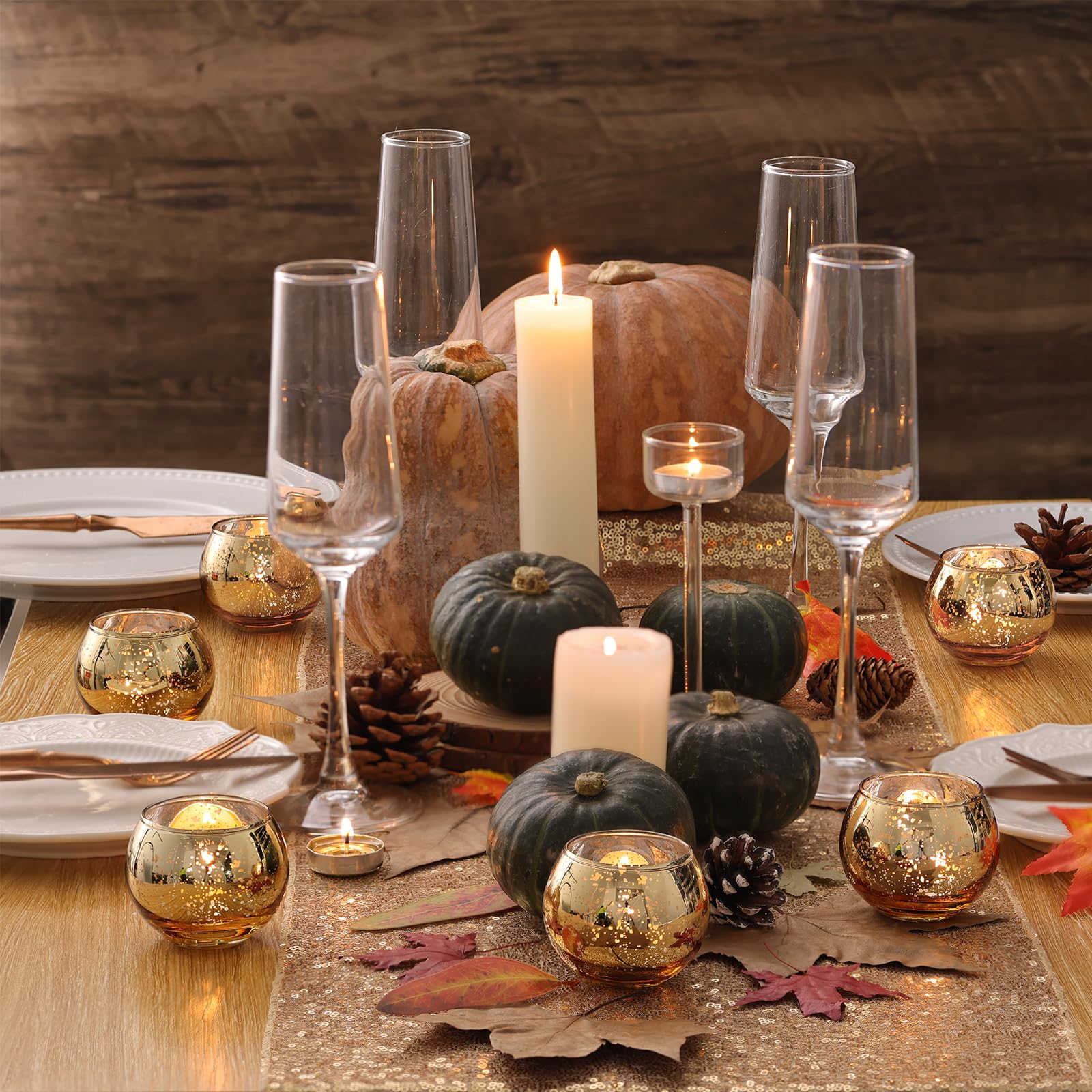 Volens votive holders in wedding centerpiece creating warm ambient light