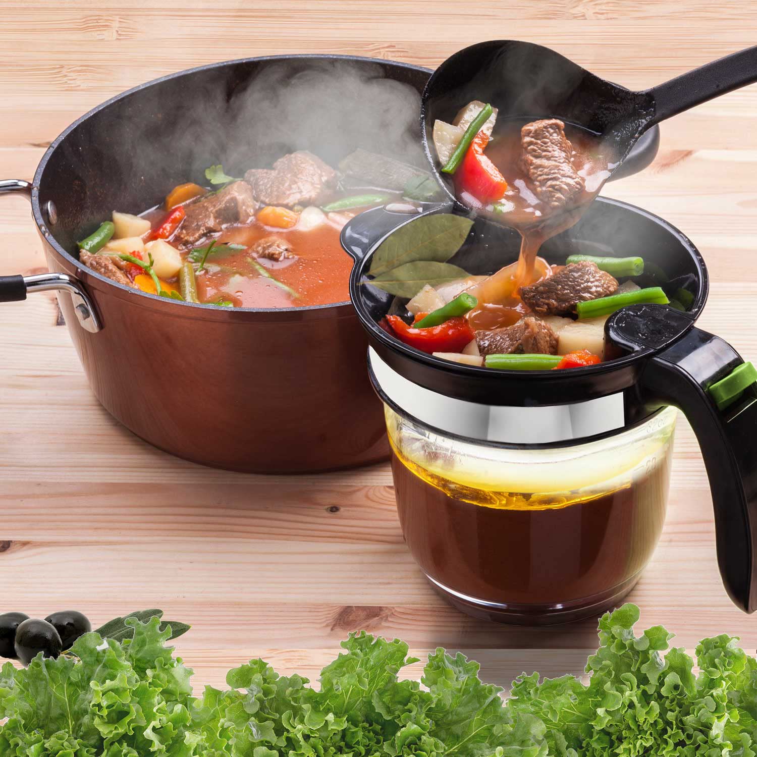 VONDIOR close-up of removable filter lid capturing solids, ensures smoother sauces