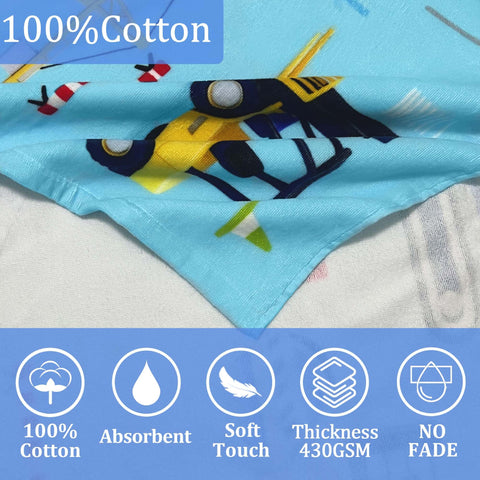 VOOVA & MOVAS towel in use poolside keeping child warm after swim