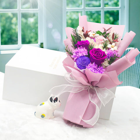 VTJMB bouquet as table centerpiece creating a lasting decorative focal point