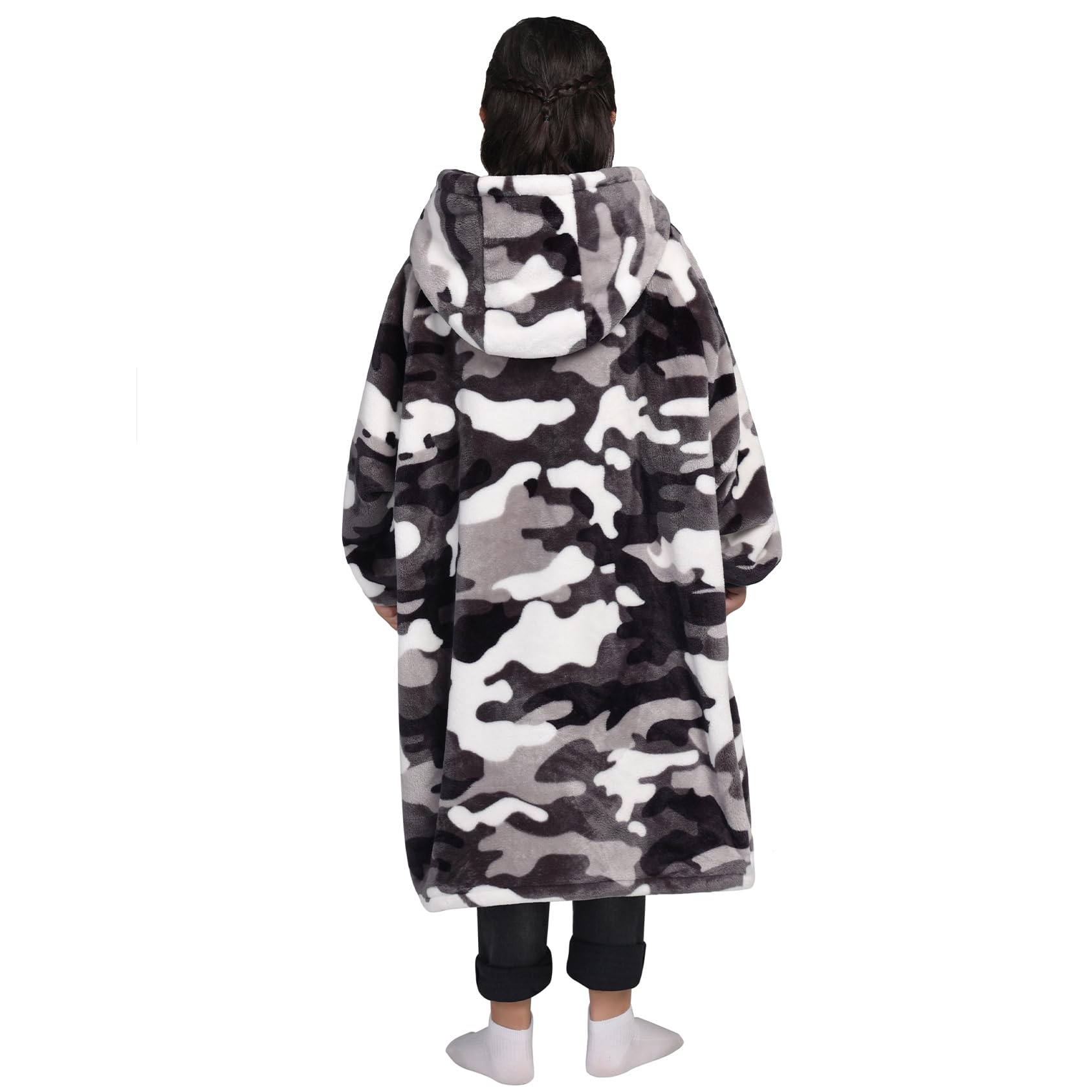 Waitu camo plush fabric close-up highlighting soft texture and cozy warmth