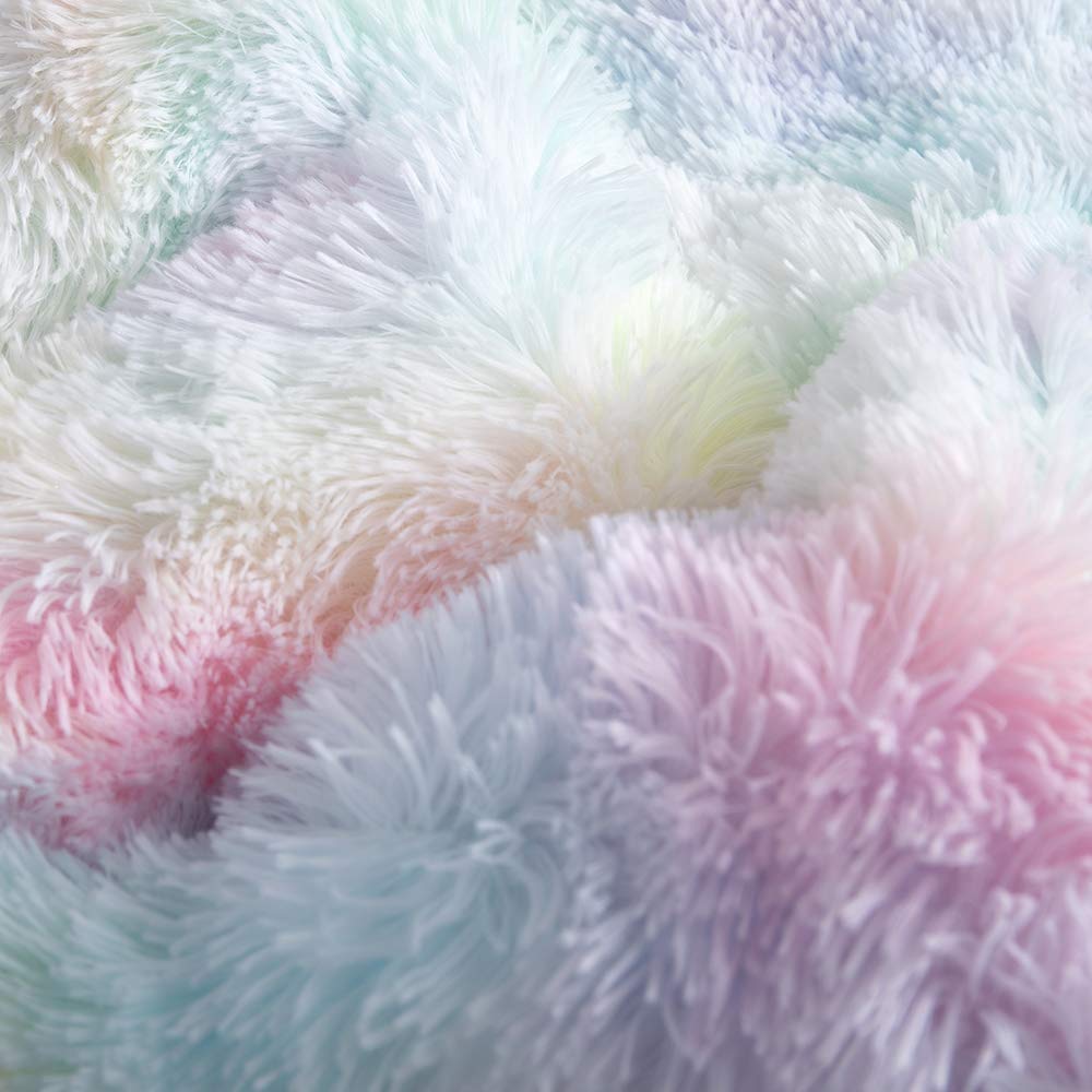 Wajade comforter stitch detail showing even fill distribution advantage
