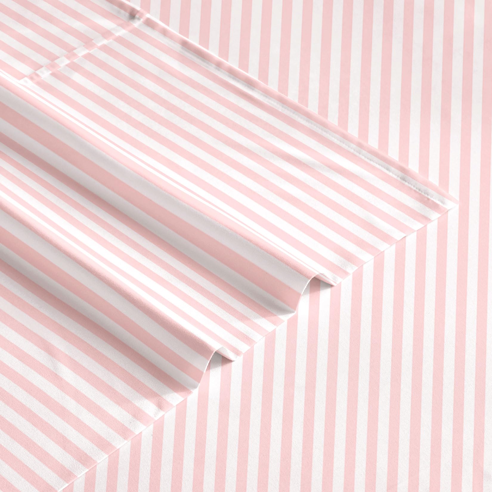 Wake In Cloud full mattress with fitted sheet to show scale and secure fit for thicker mattresses