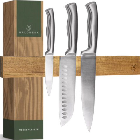 WALDWERK front view of acacia magnetic knife strip showing clean mount and accessibility