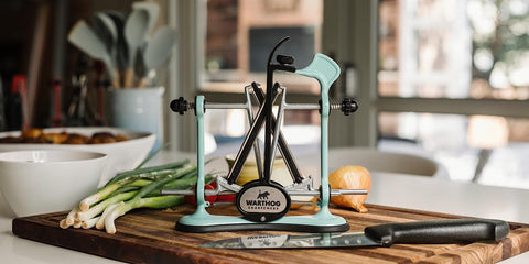 Warthog V-Sharp A4 clamp and rubber base detail providing secure blade hold and stability