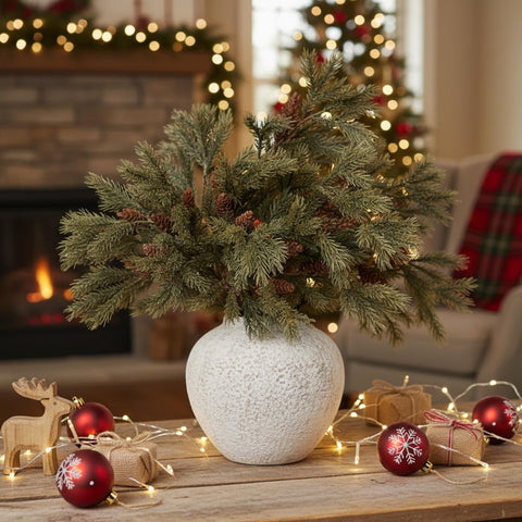 Wavwavw close-up of realistic pine needle texture for authentic look