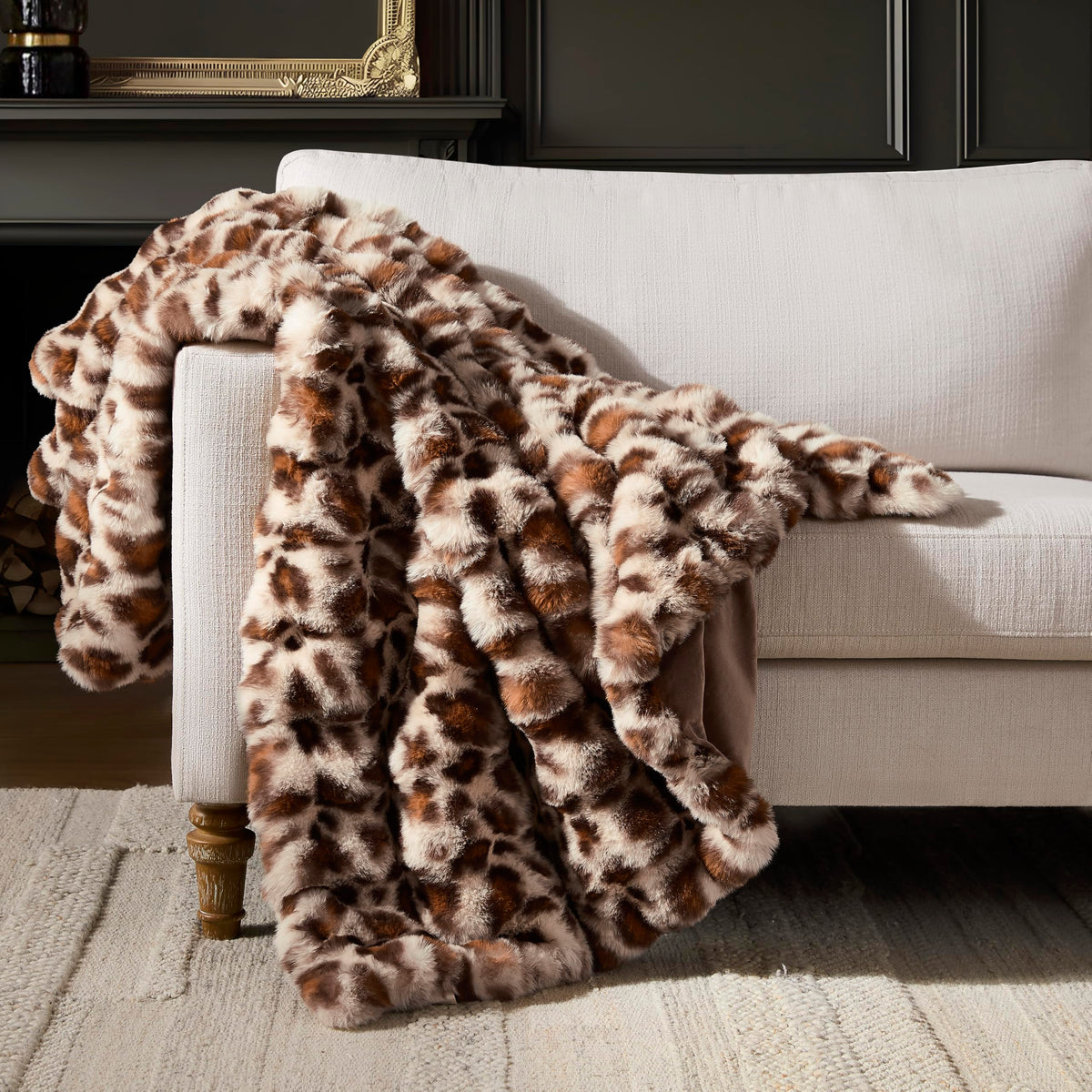 WDCOZY front view cheetah print showing bold pattern and elegant sheen