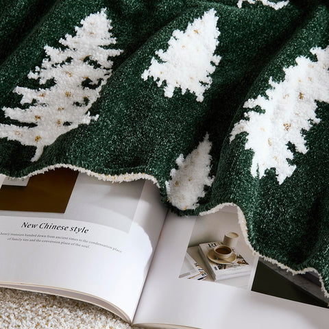 WDCOZY packaged gift-ready blanket conveying easy gifting and presentation benefits