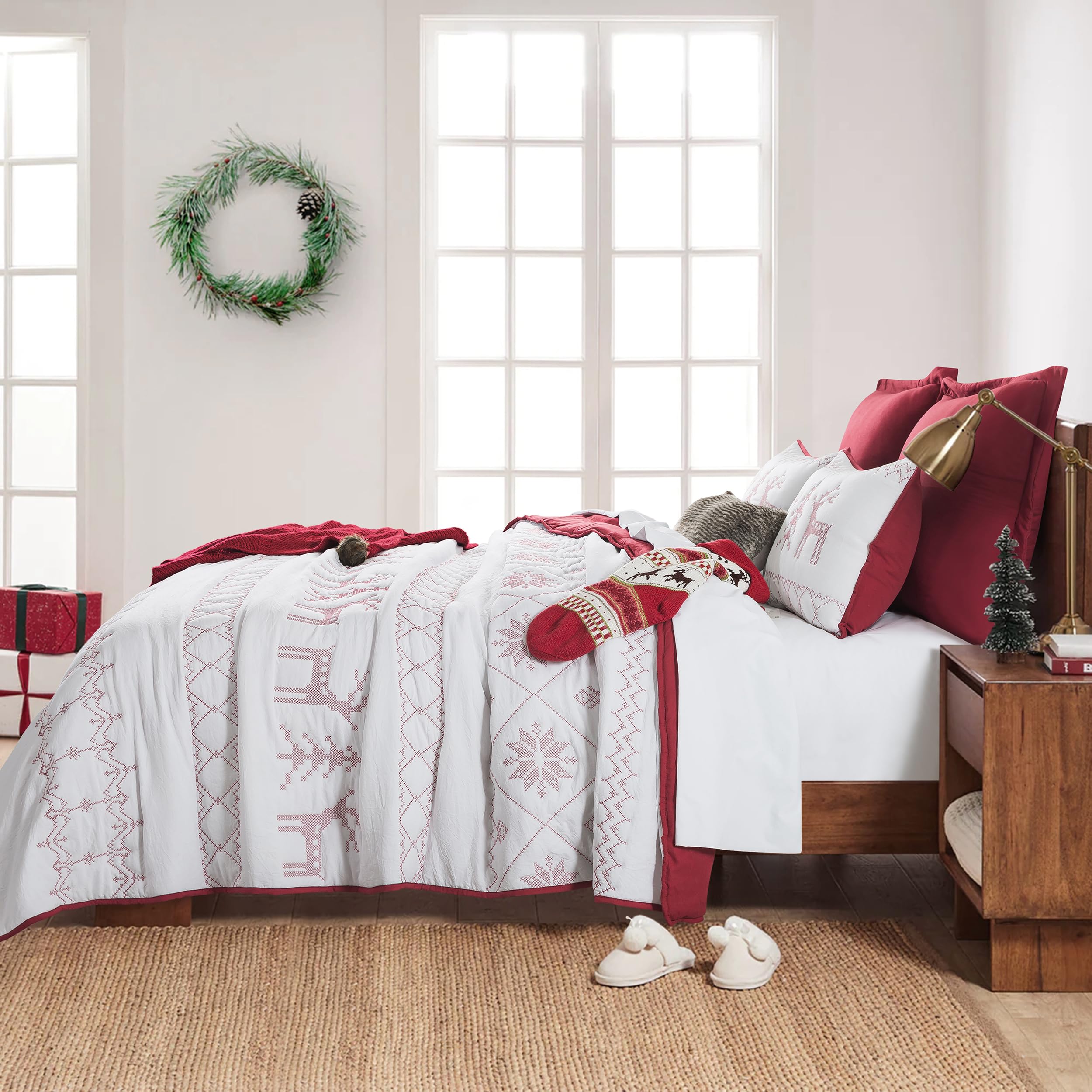 WDCOZY pillow shams detail with matching pattern and neat finish