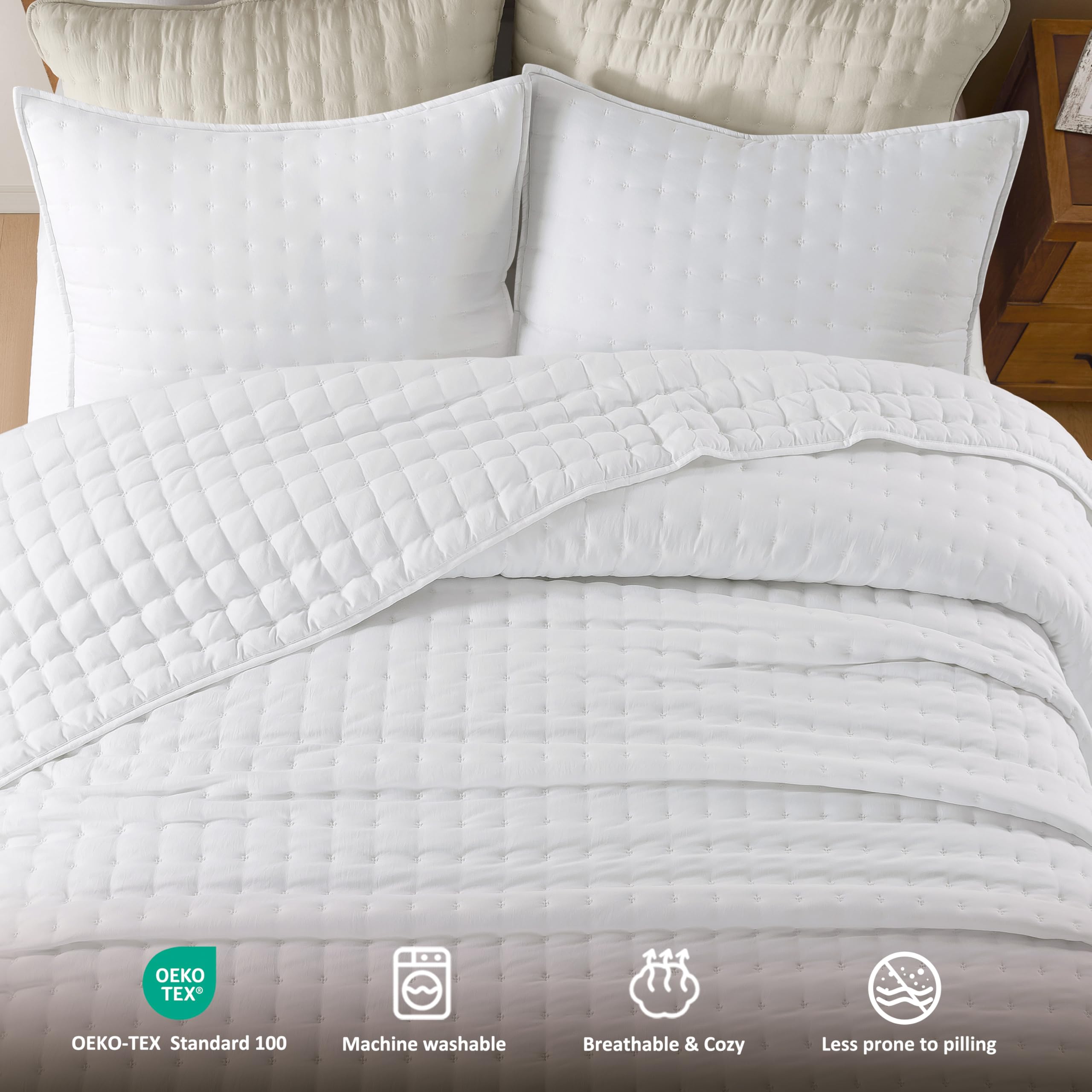 WDCOZY scale comparison beside a mattress showing 104x90 inches generous coverage for king beds