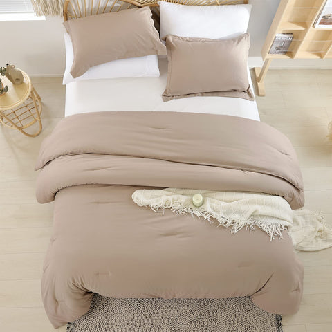 Weigelia product box opened with all 7 pieces displayed to show complete bed-in-a-bag contents